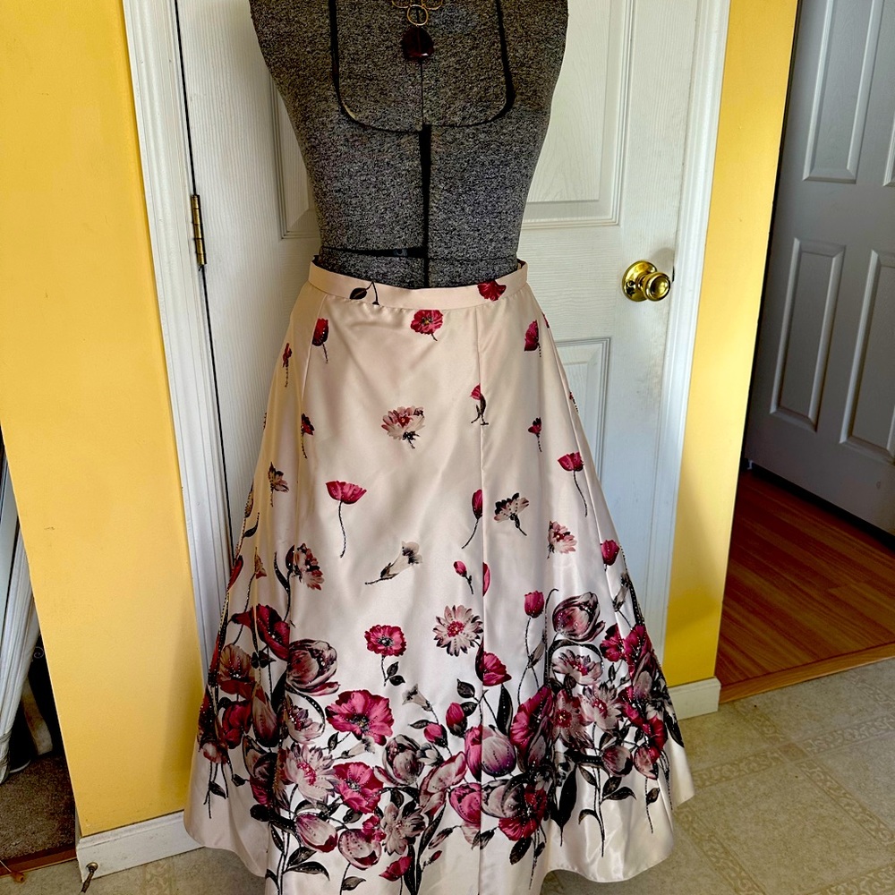 Amazing Women’s Cassandra Stone tulip sequin floral formal  skirt sz 10